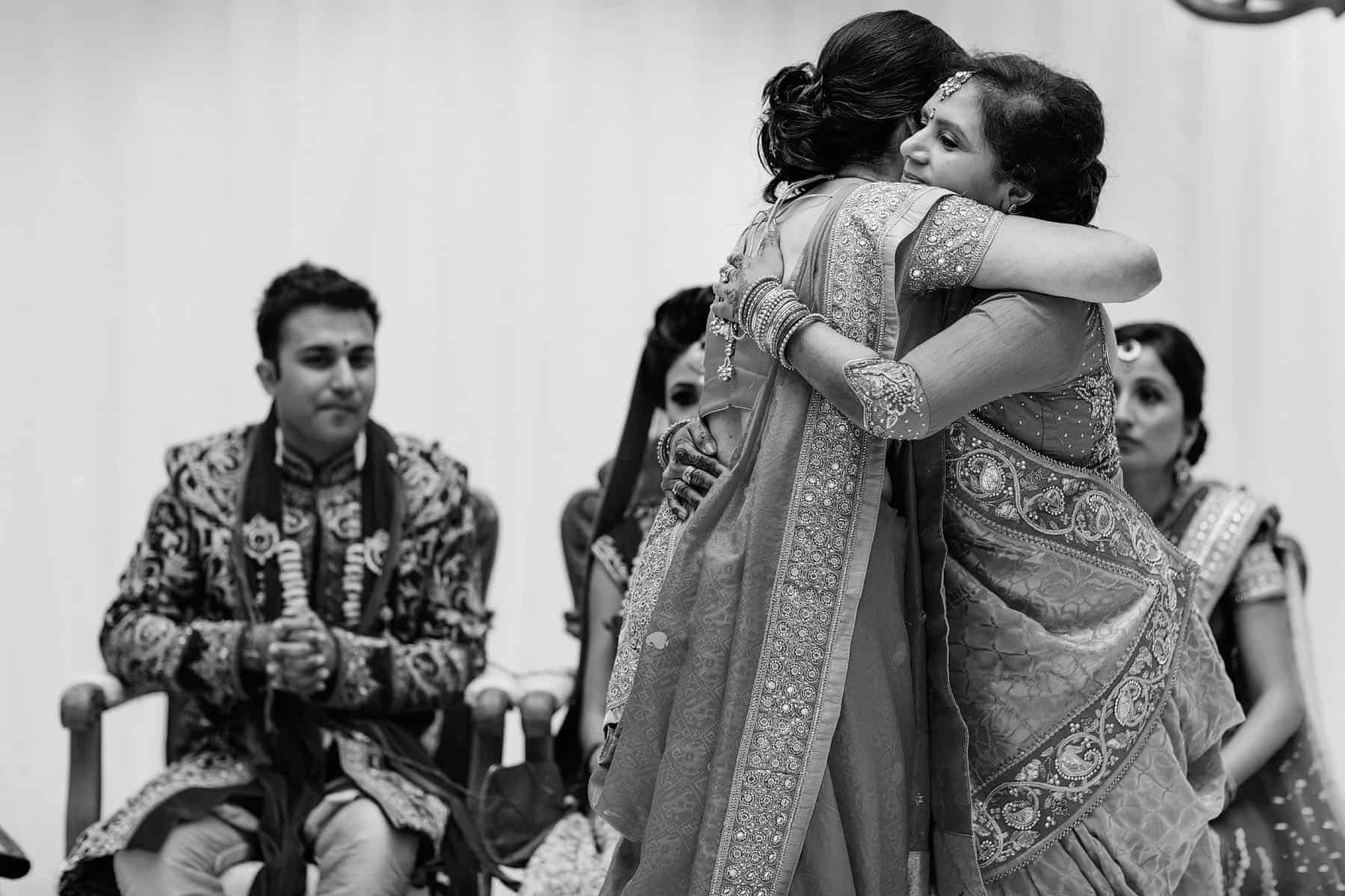 hilton waldorf hindu wedding photographer